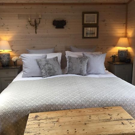 The Lodge - Luxury Lodge With Super King Size Bed, Kitchen & Shower Room Hurstpierpoint Esterno foto